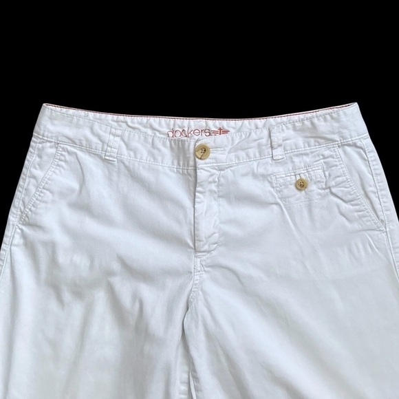 DOCKERS Womens Size 8 p. White Cotton Blend Flat Front Bermuda Midi Shorts - Picture 3 of 4